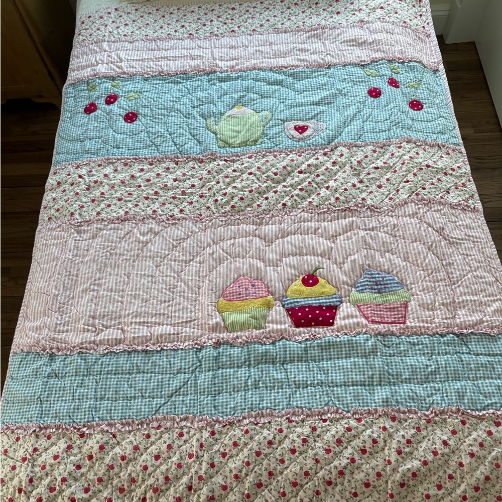 Baby quilt. Never used.